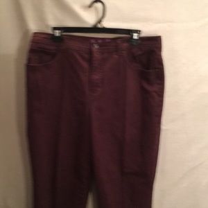 Gloria Vanderbilt Brown Amanda Jeans Made in SRILANKA